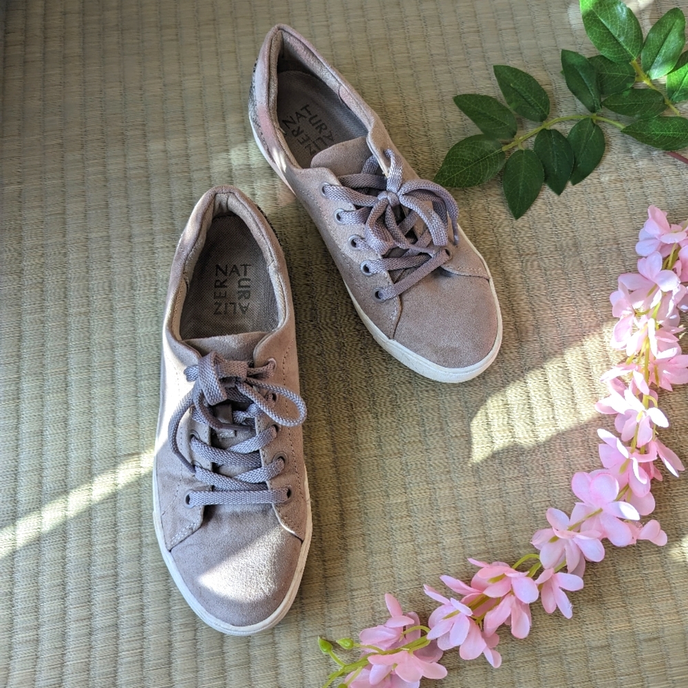Naturalizer Sneakers 6